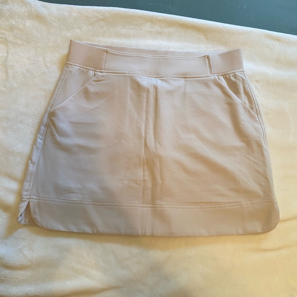 Athletic skirt